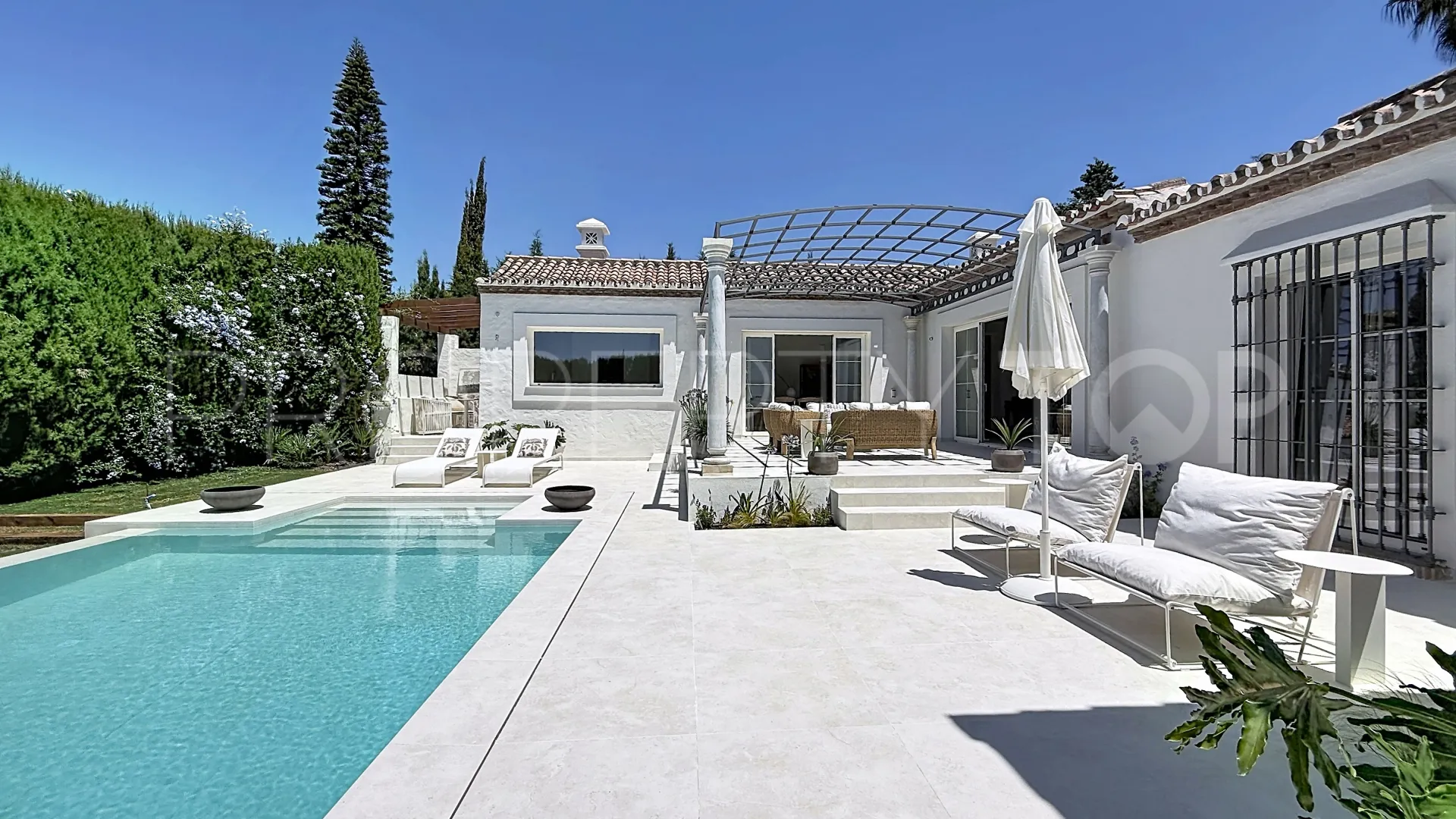 Guadalmina Alta, villa a la venta