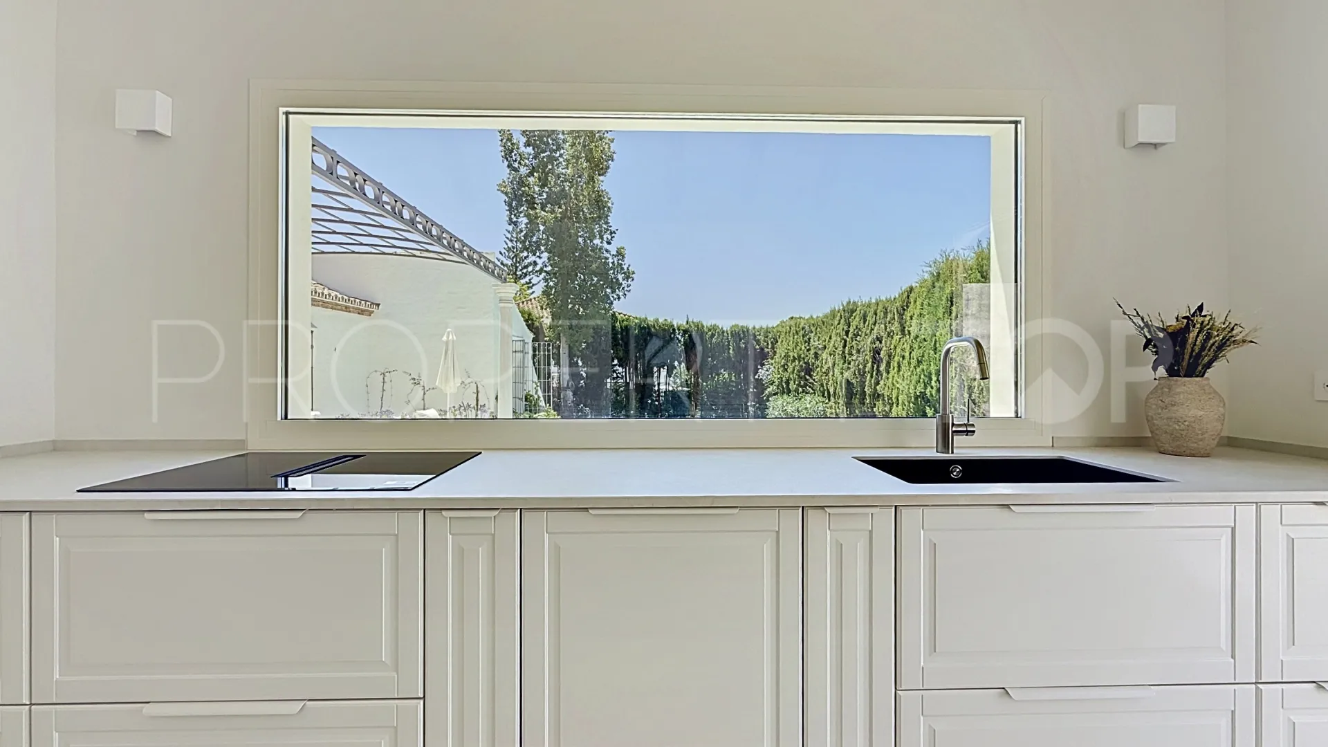 Guadalmina Alta, villa a la venta