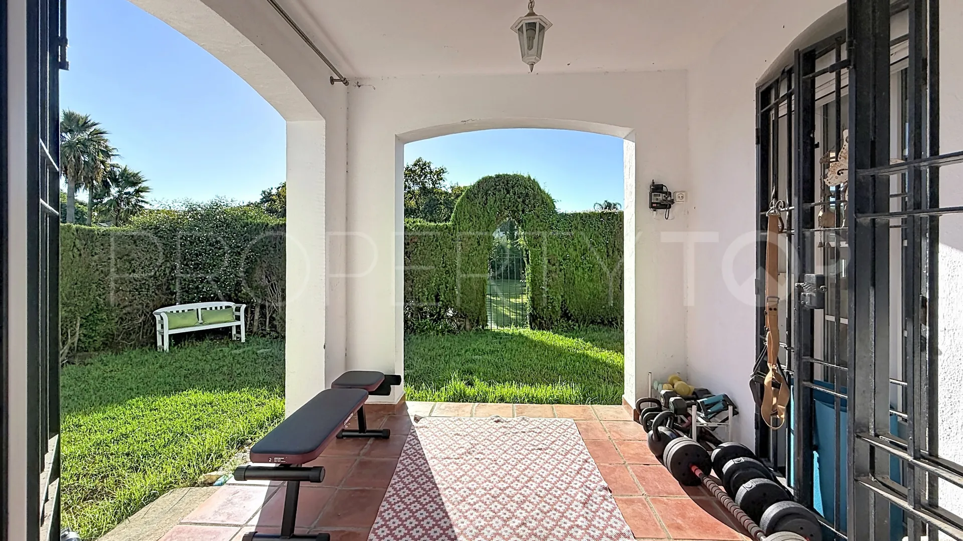 Villa for sale in Benamara