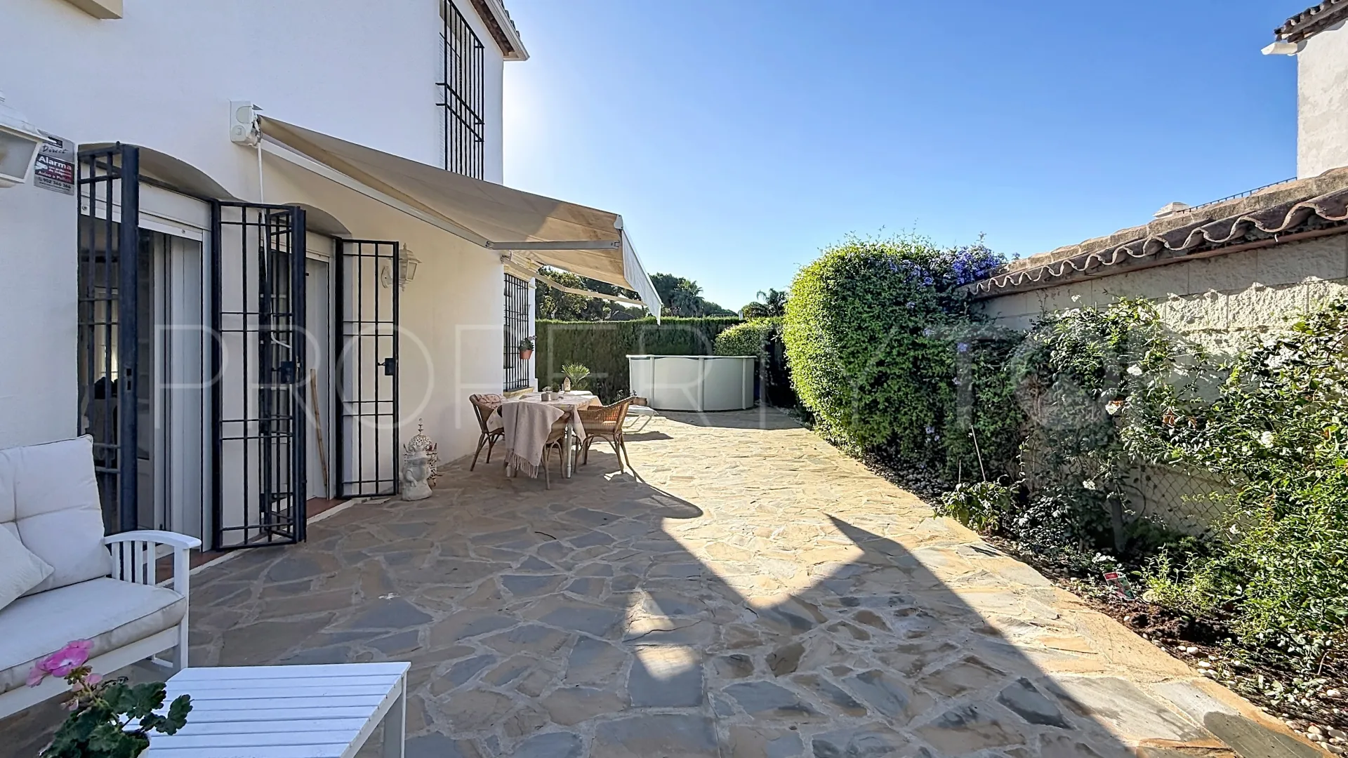 Villa for sale in Benamara
