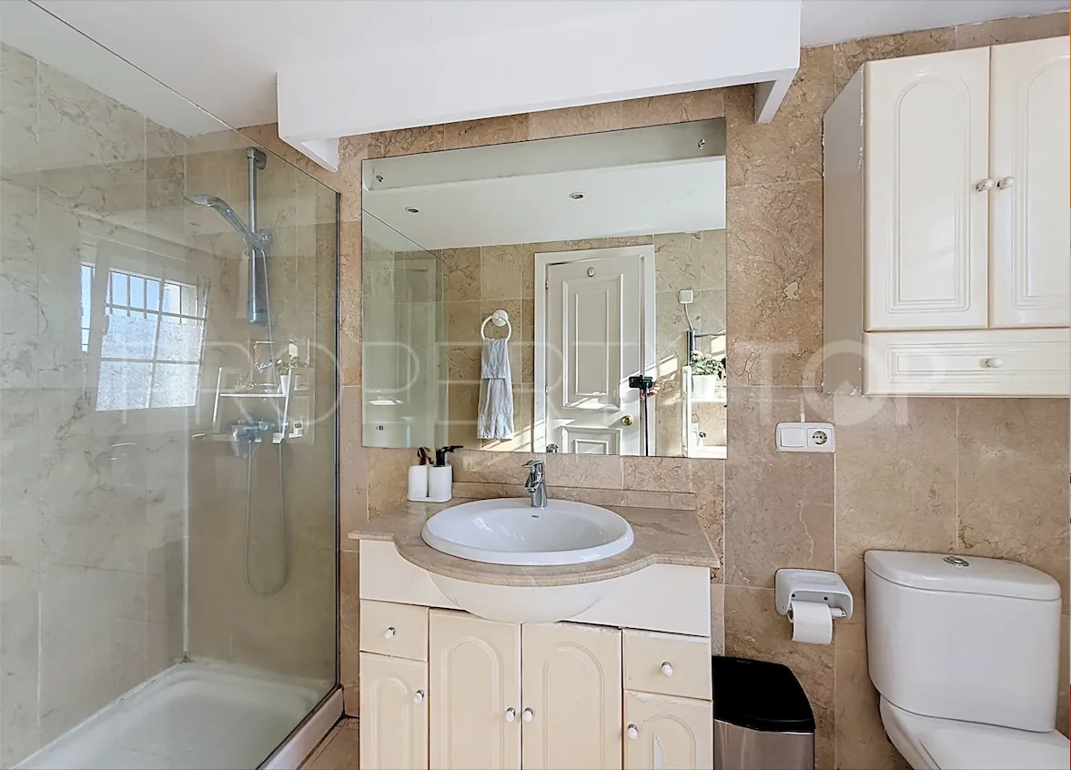 Villa for sale in Benamara