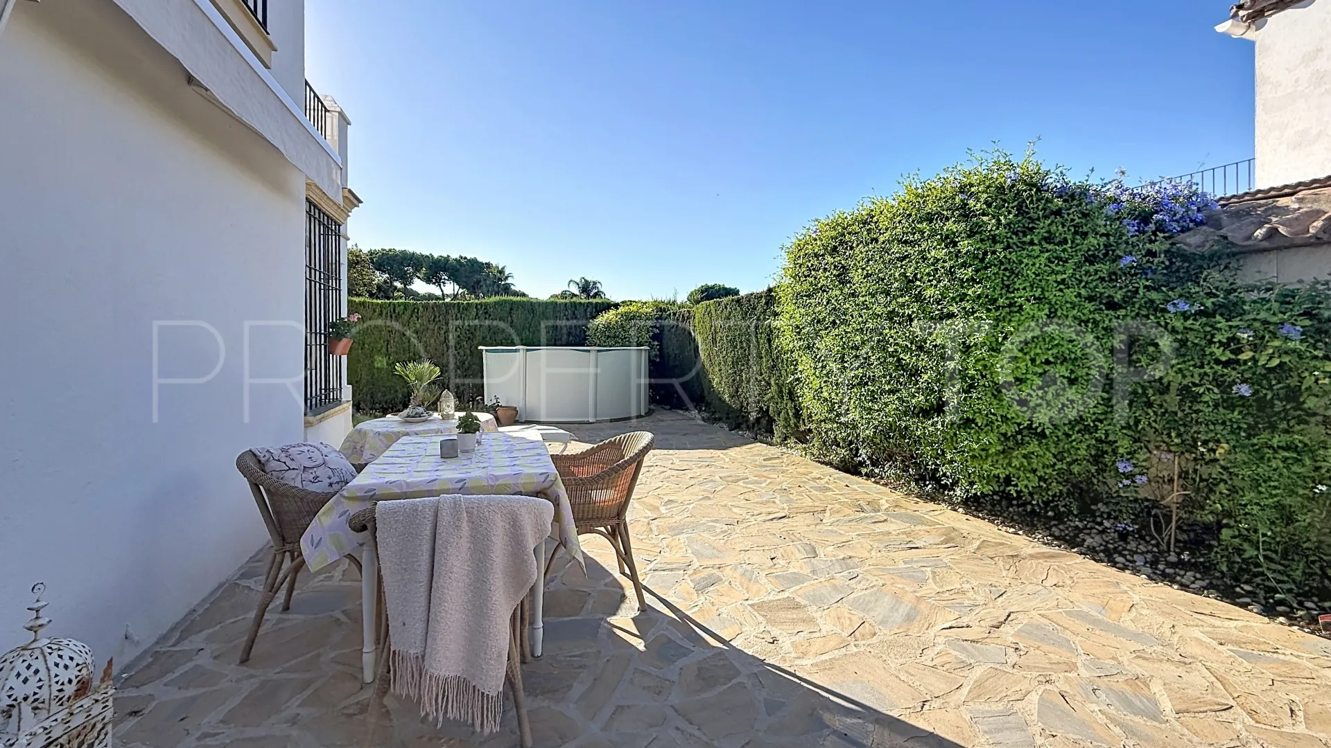 Villa for sale in Benamara