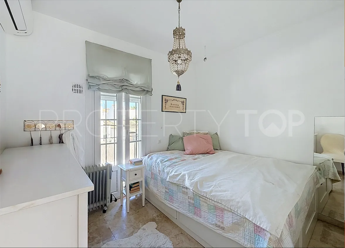 Villa for sale in Benamara