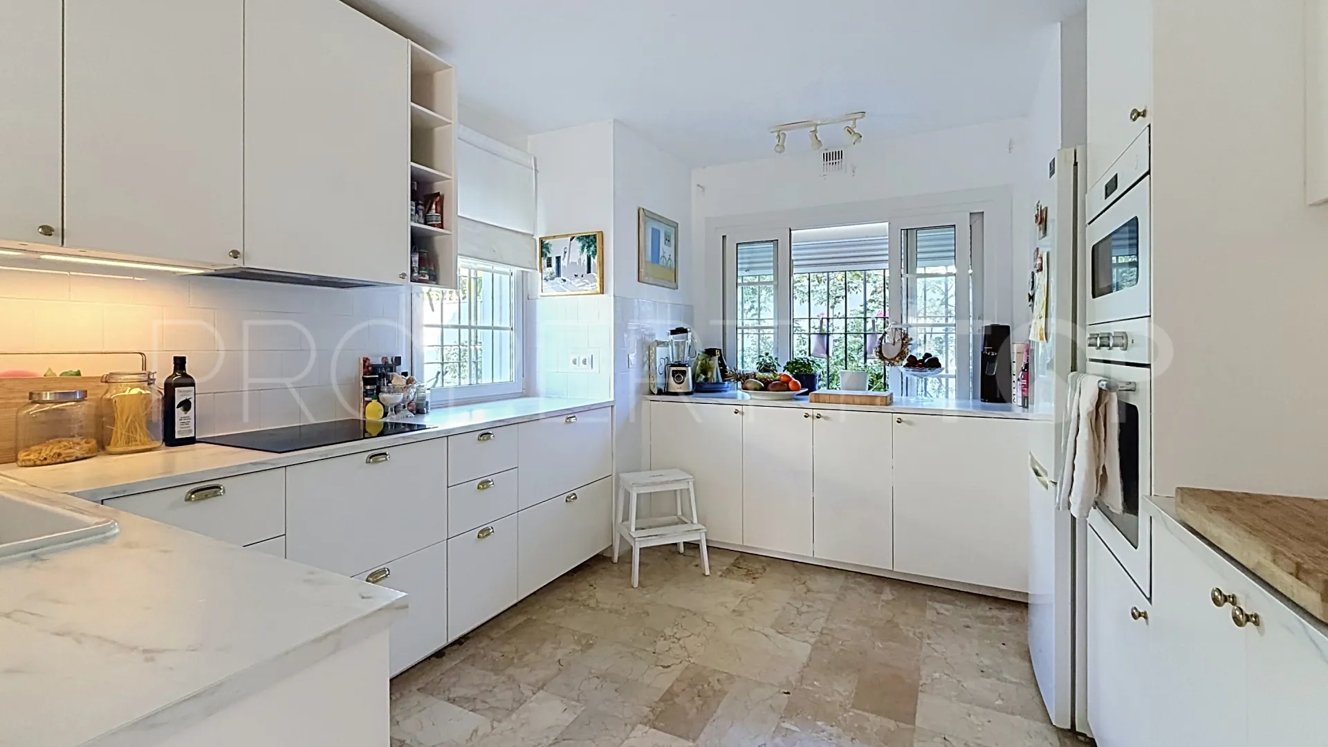 Villa for sale in Benamara