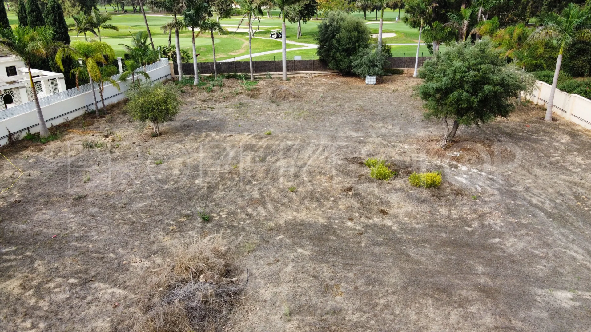Parcela a la venta en Guadalmina Baja
