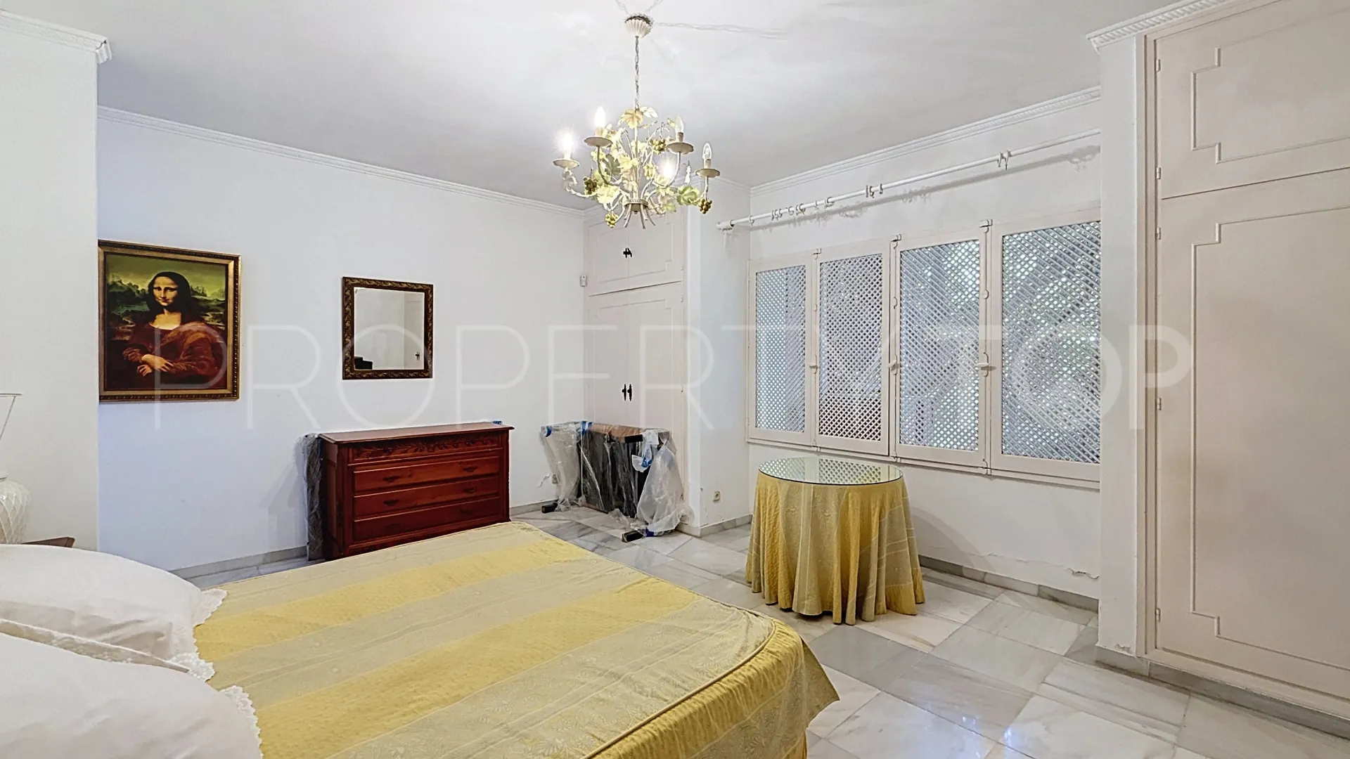 Villa en venta en Guadalmina Baja de 8 dormitorios