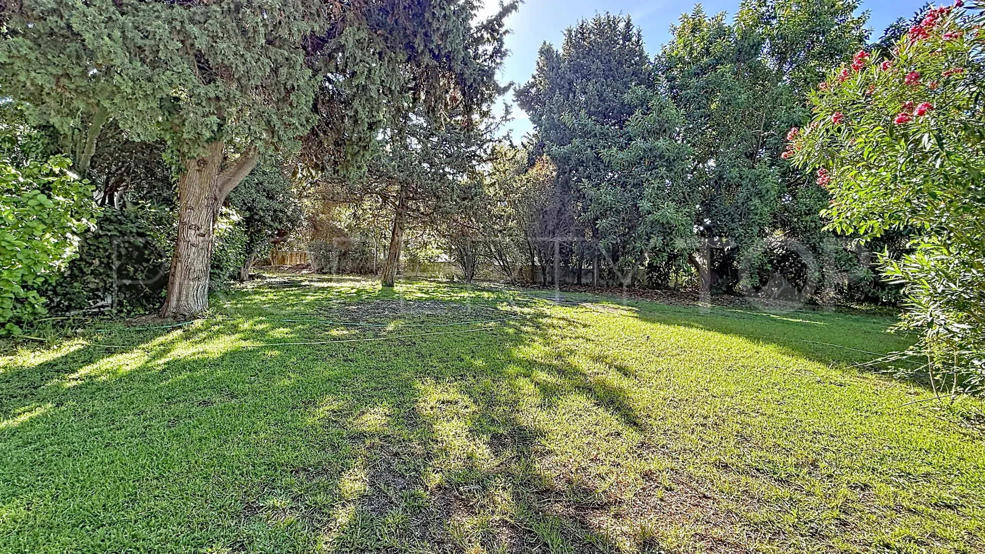 Villa en venta en Guadalmina Baja de 8 dormitorios