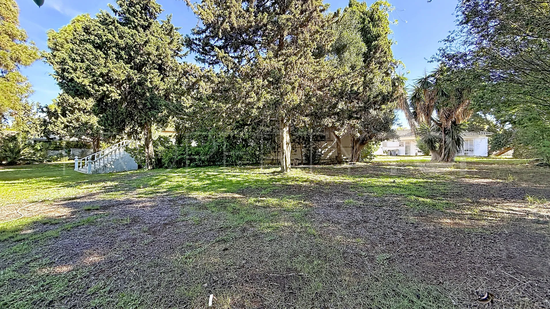 Villa en venta en Guadalmina Baja de 8 dormitorios