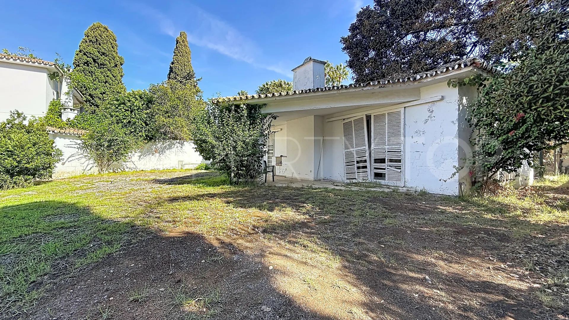 Villa en venta en Guadalmina Baja de 8 dormitorios