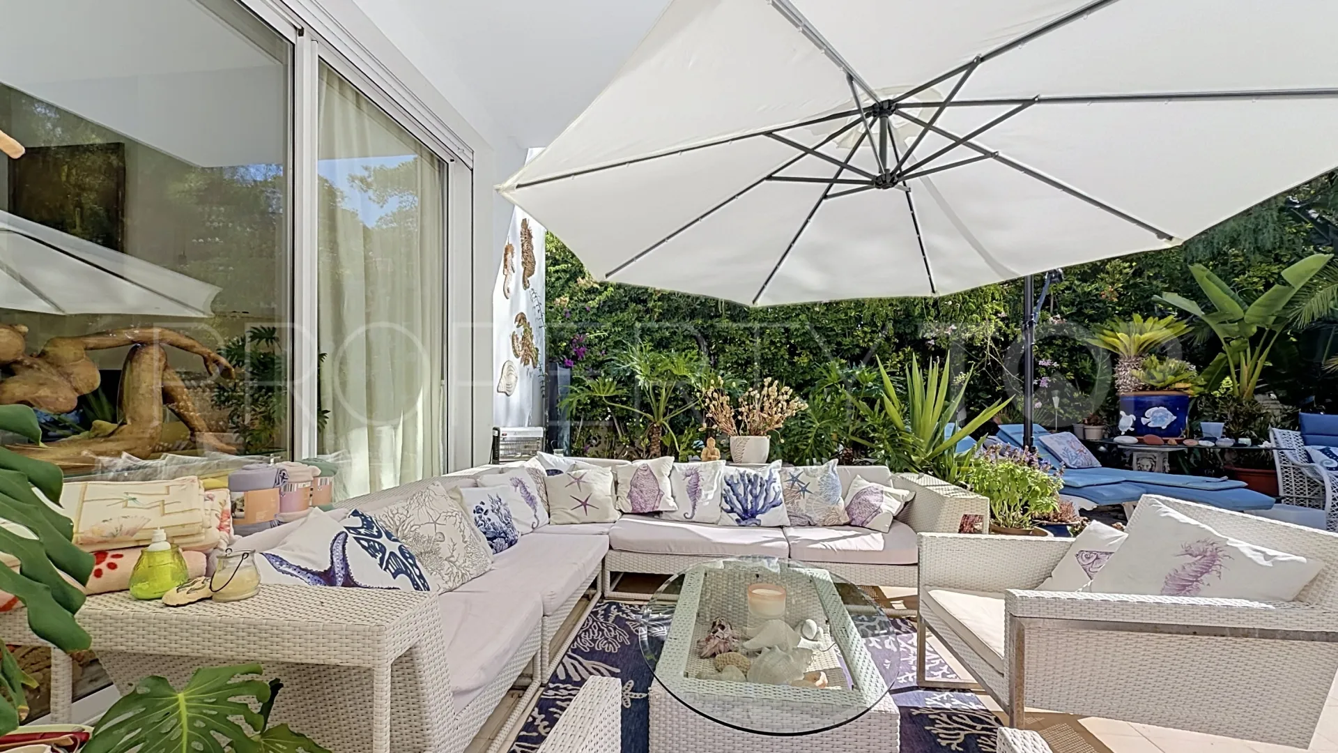 Comprar villa en El Presidente