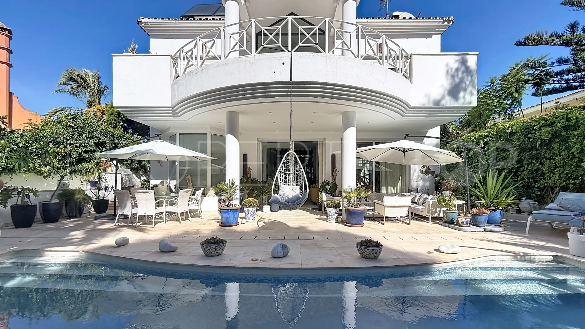 Comprar villa en El Presidente