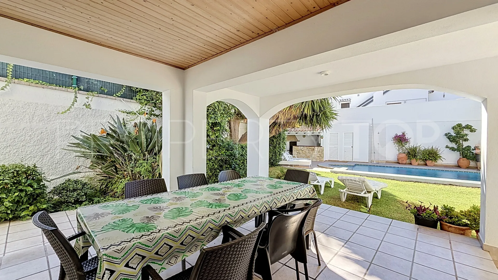 Linda Vista Baja villa for sale