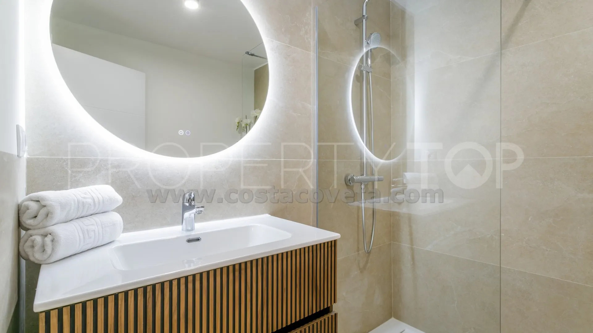 For sale 3 bedrooms penthouse in Playa Carrer la Mar