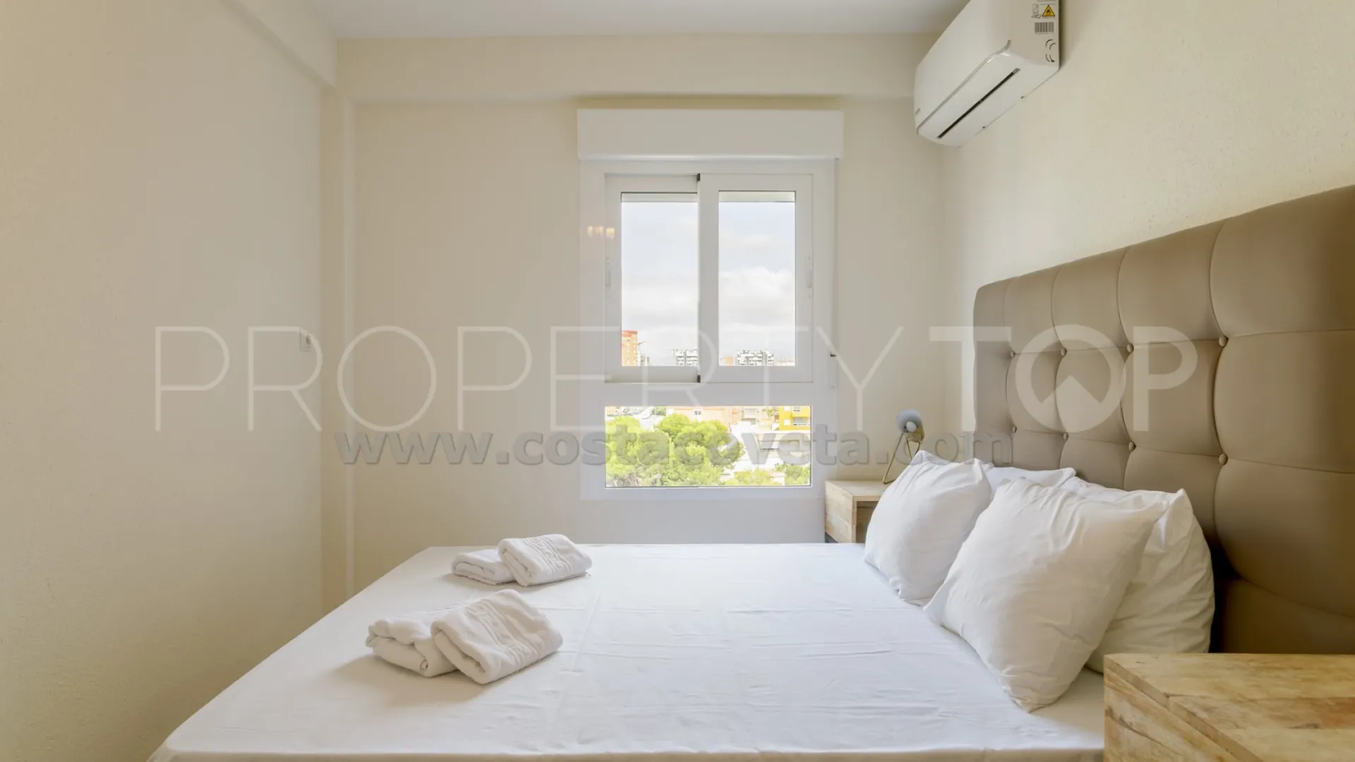 For sale 3 bedrooms penthouse in Playa Carrer la Mar