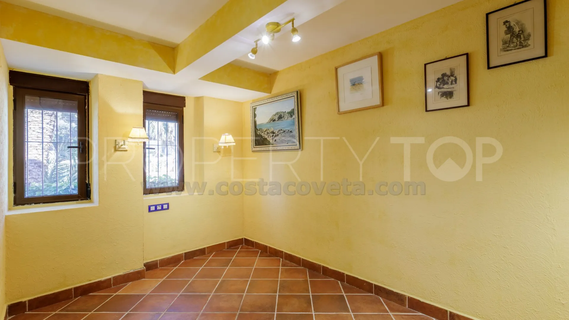 Casa de 6 dormitorios en venta en Coveta Fuma