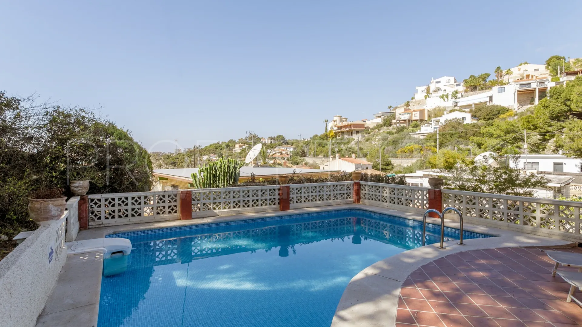 Casa de 6 dormitorios en venta en Coveta Fuma