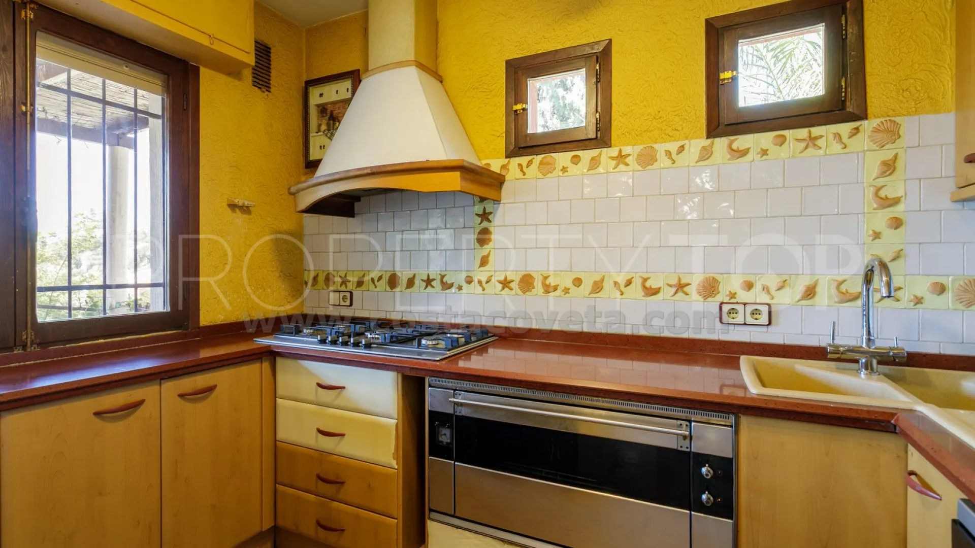 Casa de 6 dormitorios en venta en Coveta Fuma