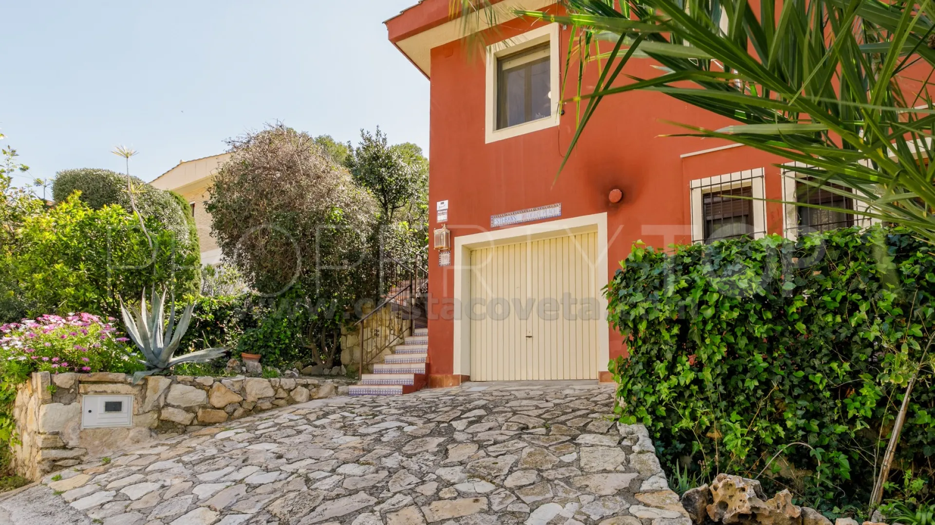 Casa de 6 dormitorios en venta en Coveta Fuma