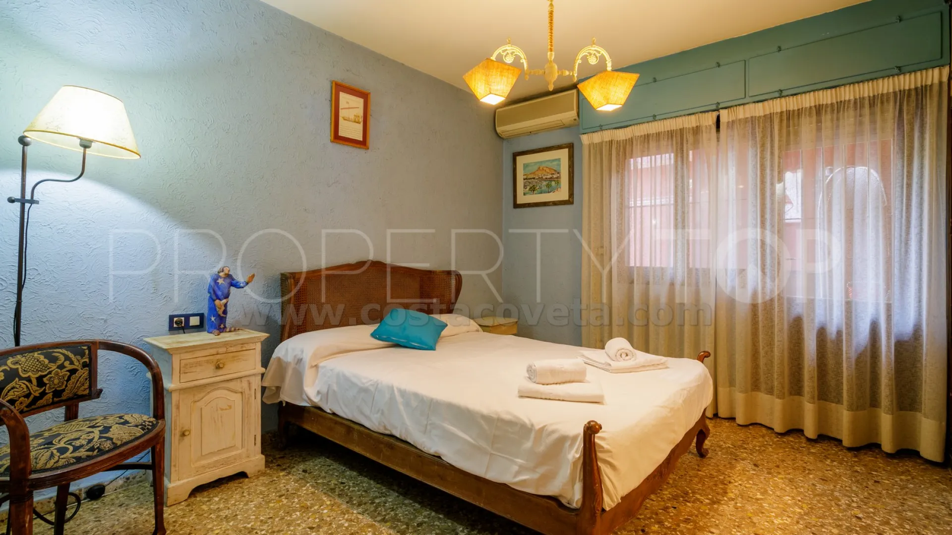 Casa de 6 dormitorios en venta en Coveta Fuma