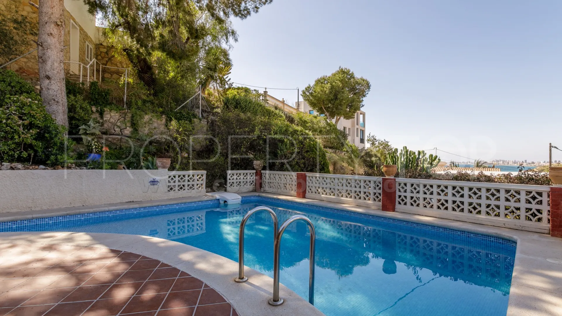 Casa de 6 dormitorios en venta en Coveta Fuma