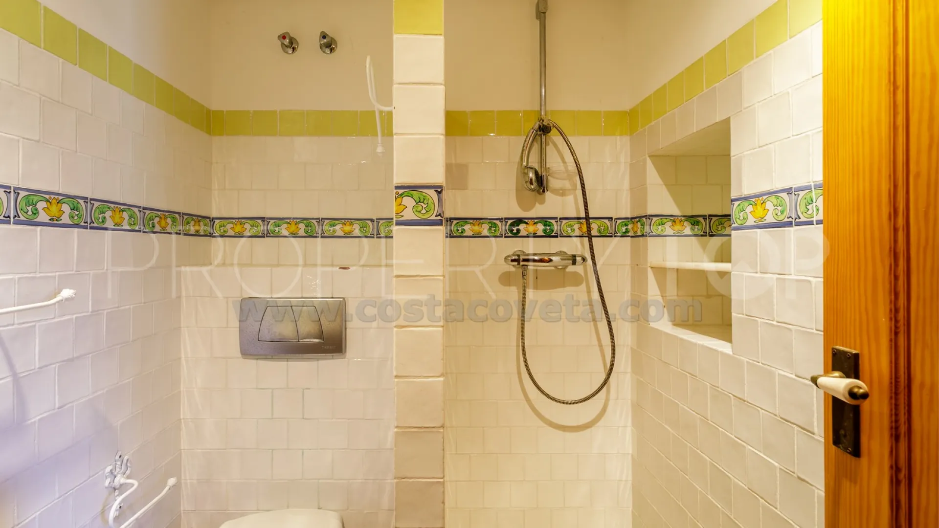 Casa de 6 dormitorios en venta en Coveta Fuma