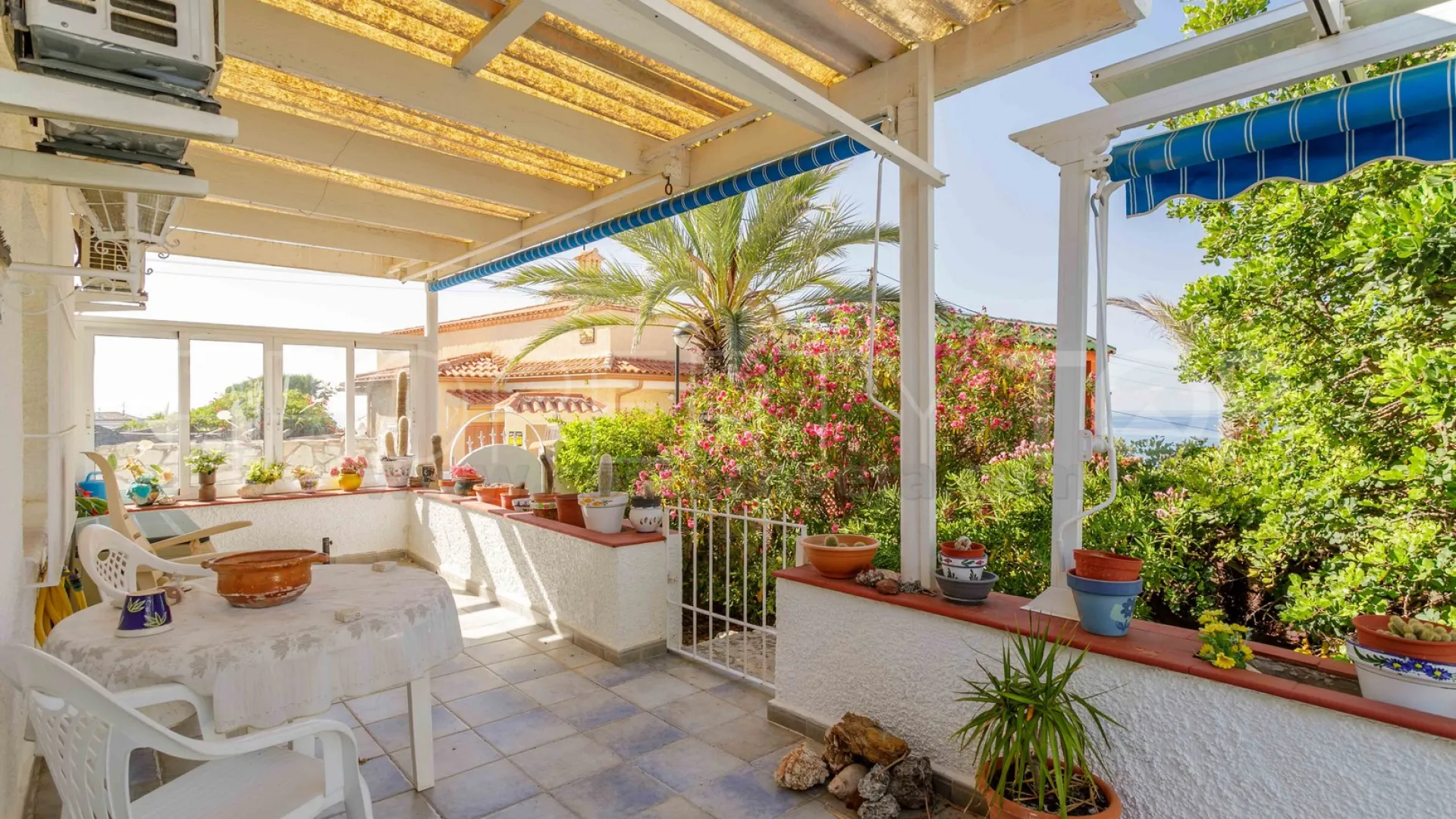 House for sale in Coveta Fuma