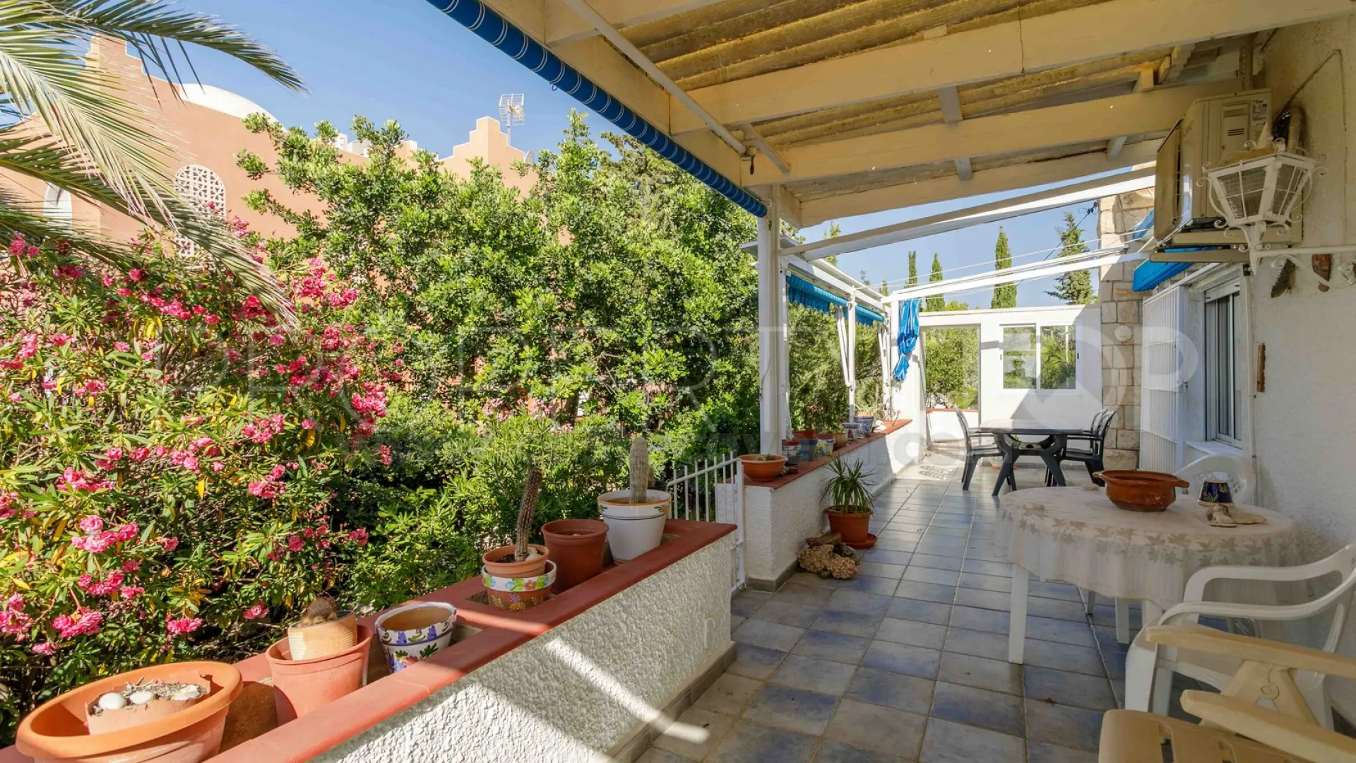 House for sale in Coveta Fuma