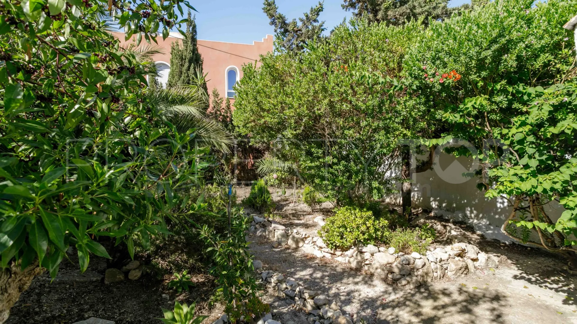House for sale in Coveta Fuma
