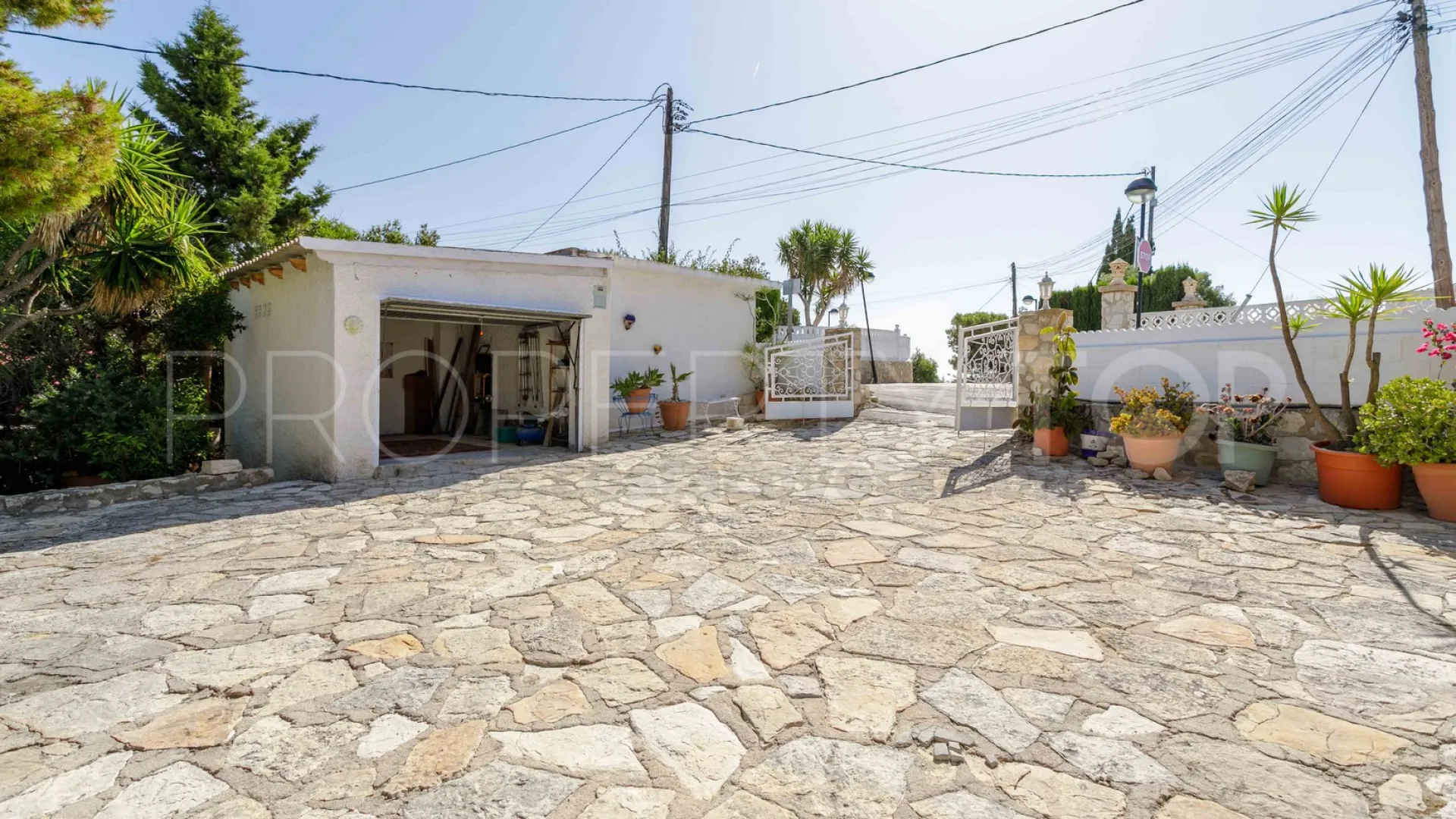 House for sale in Coveta Fuma