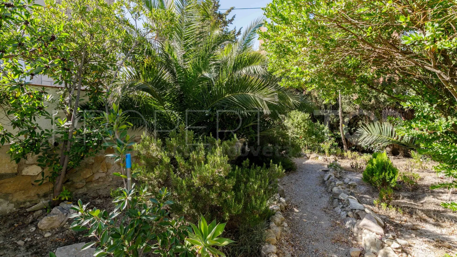 House for sale in Coveta Fuma