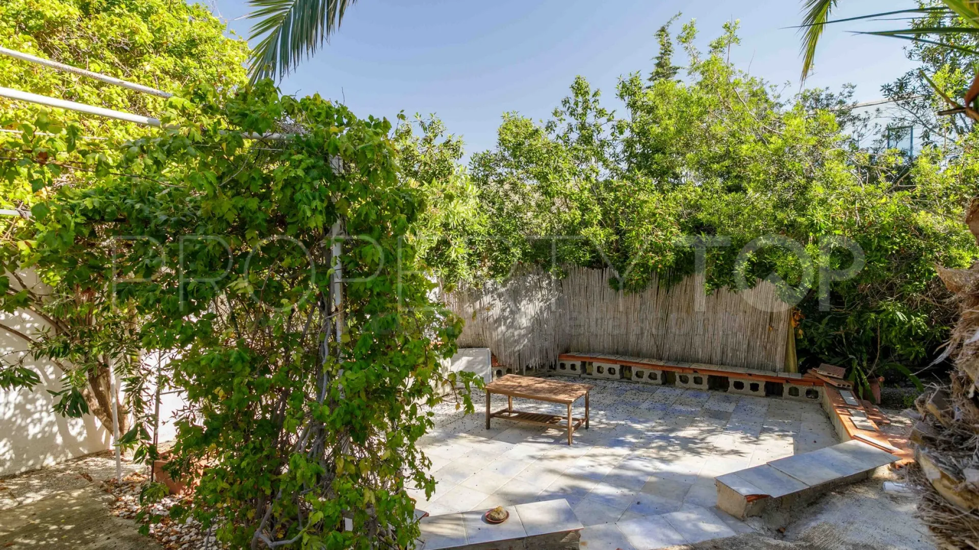 House for sale in Coveta Fuma