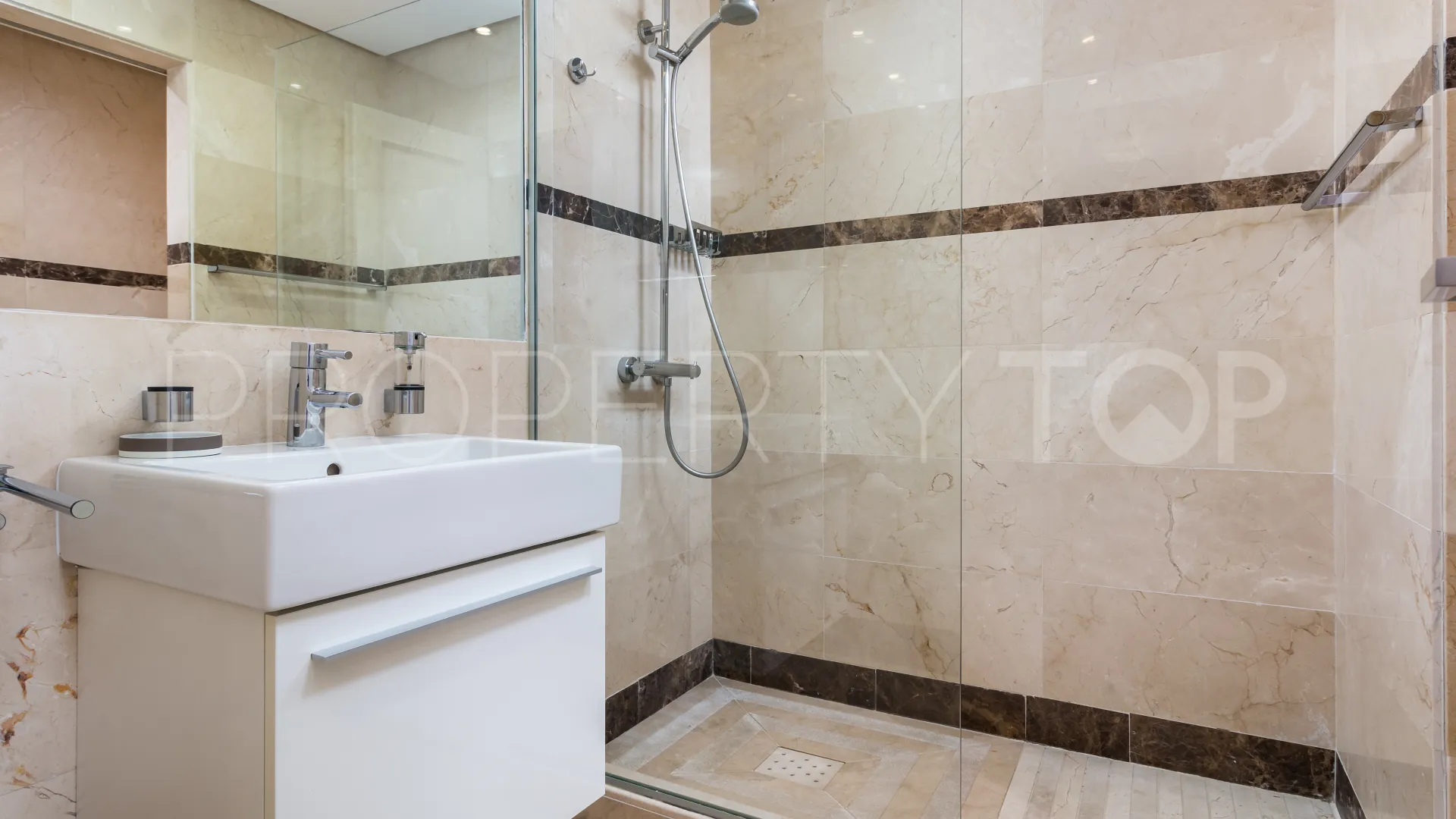La Alzambra duplex penthouse for sale