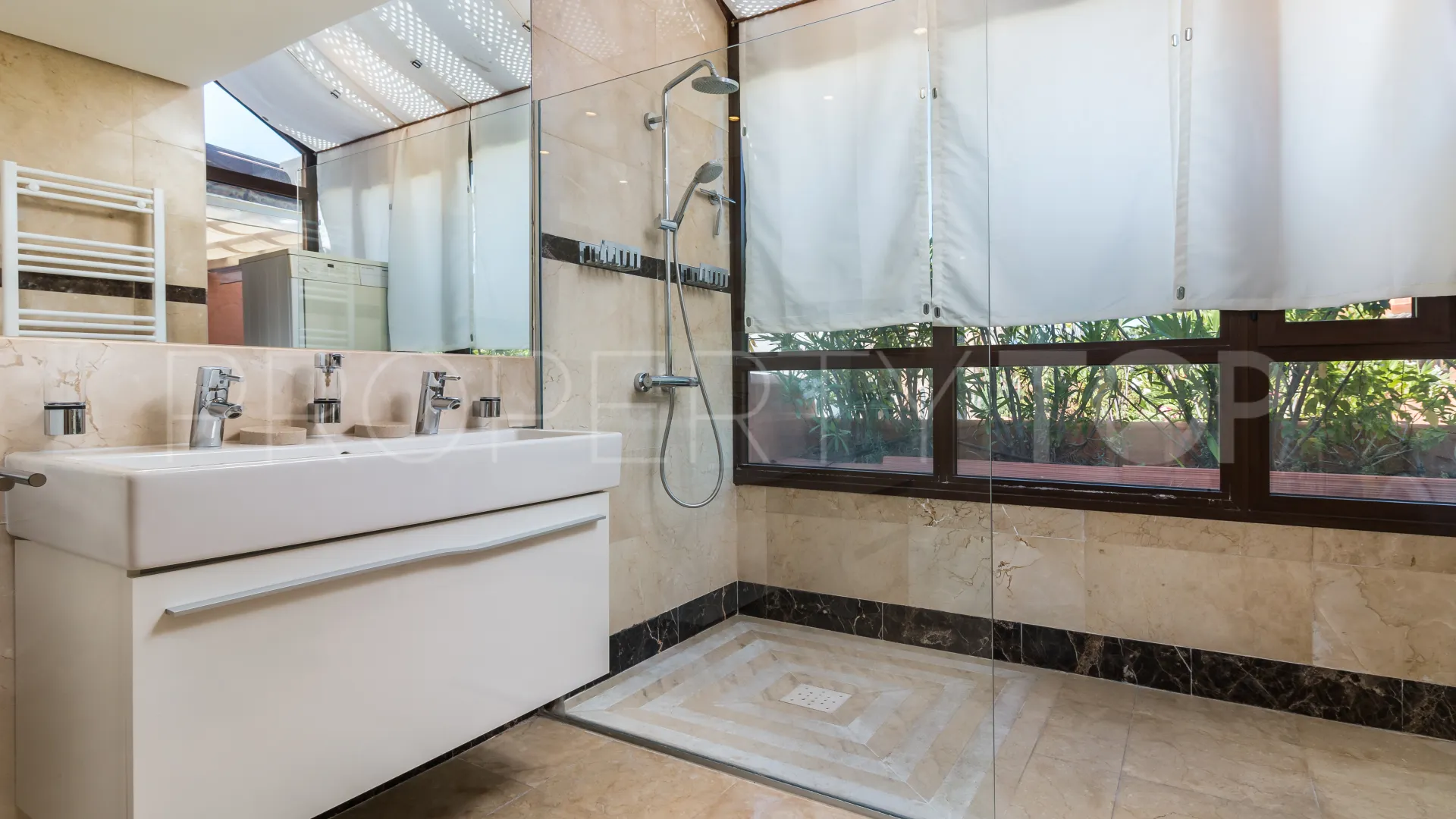 La Alzambra duplex penthouse for sale