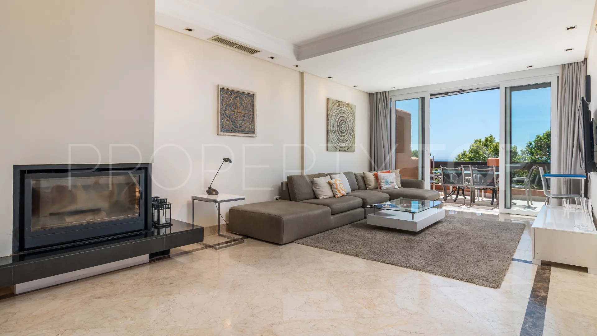 La Alzambra duplex penthouse for sale