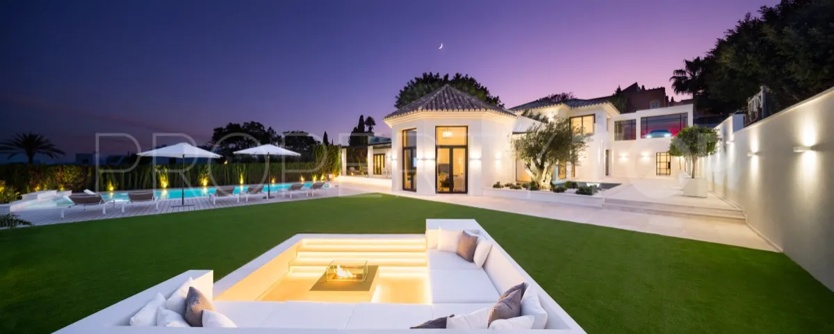 For sale villa with 5 bedrooms in Aloha