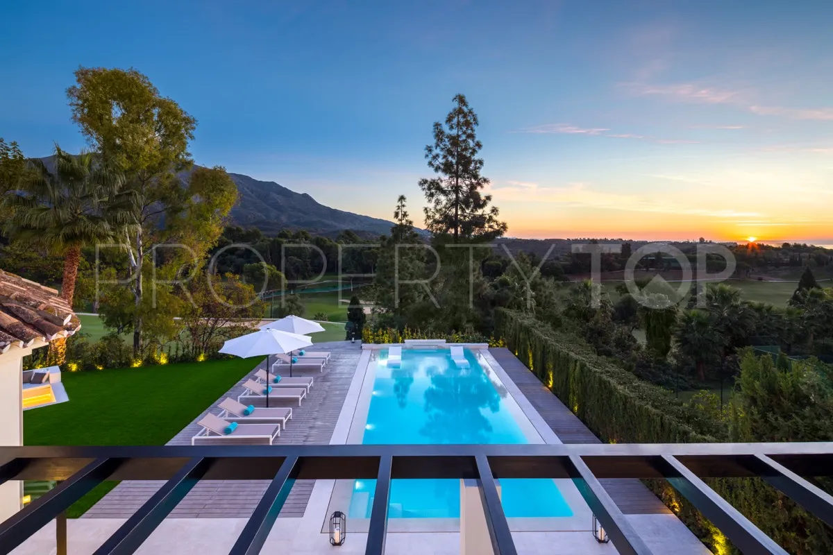 For sale villa with 5 bedrooms in Aloha