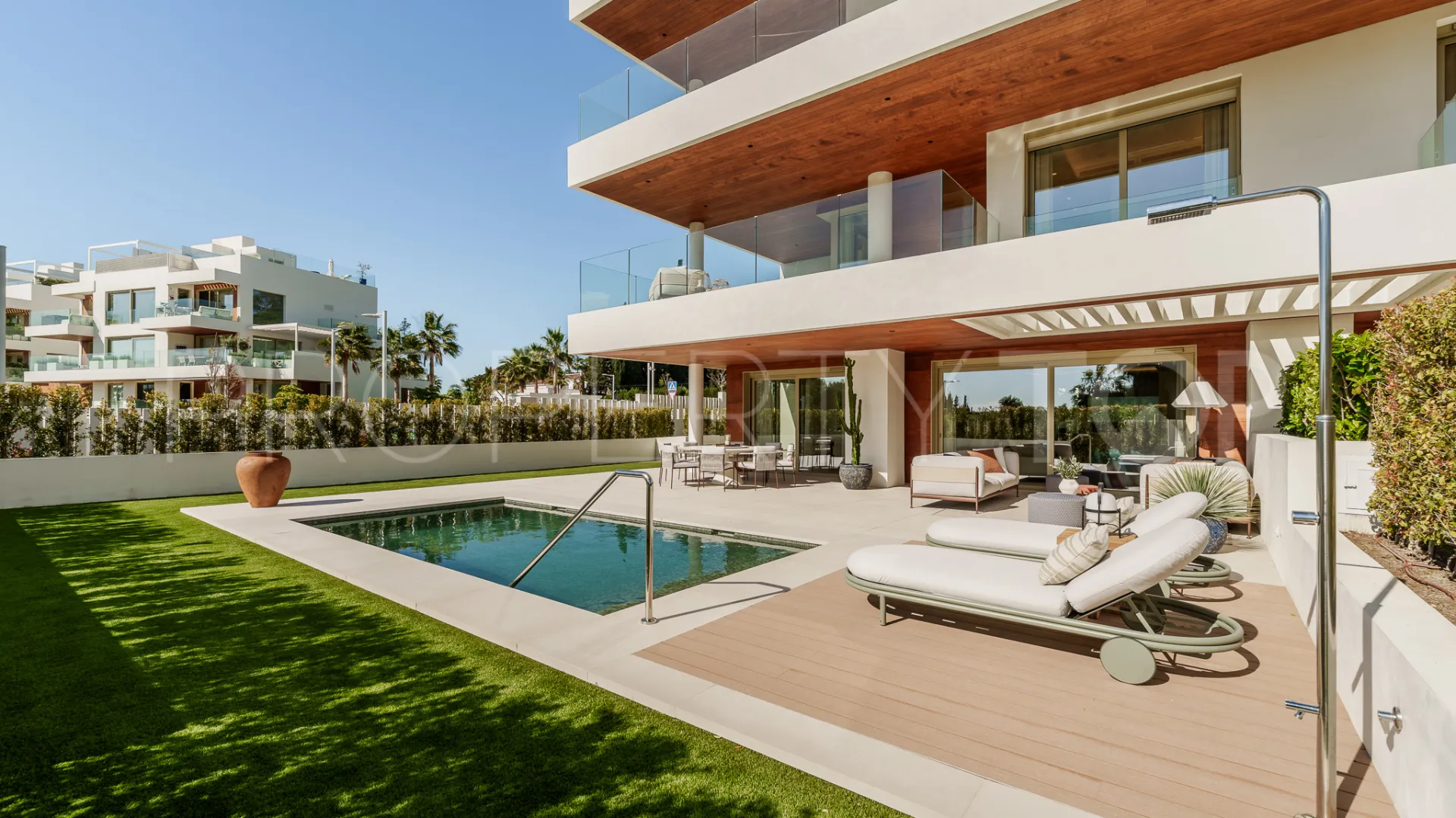 Apartment with 4 bedrooms for sale in Marbella Golden Mile