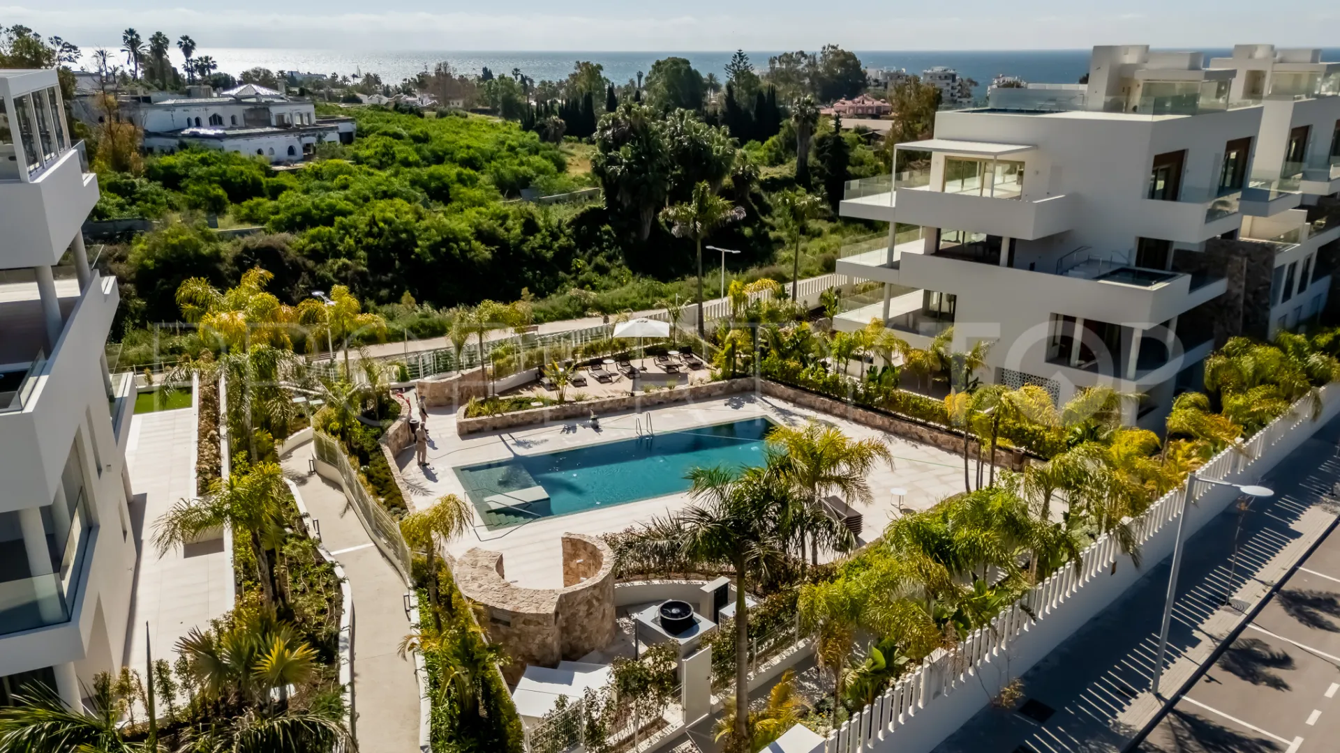 Apartment with 4 bedrooms for sale in Marbella Golden Mile