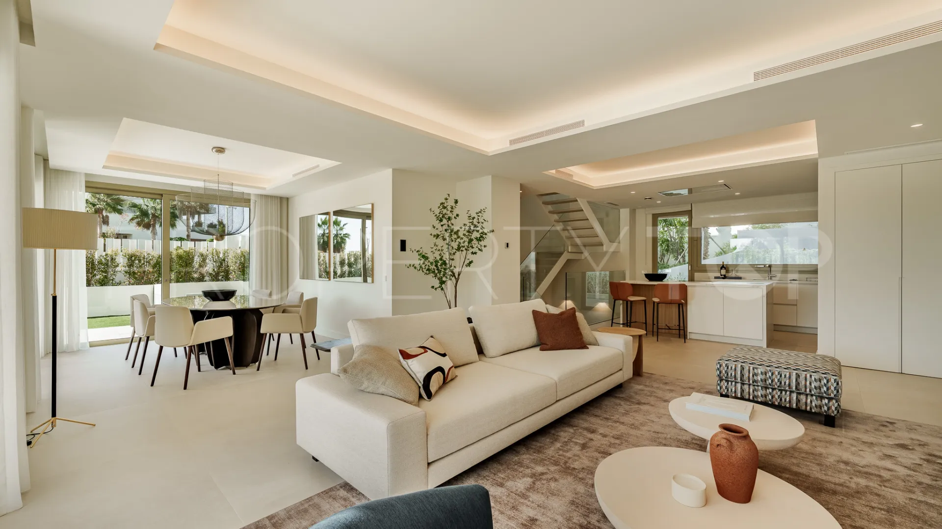 Apartment with 4 bedrooms for sale in Marbella Golden Mile