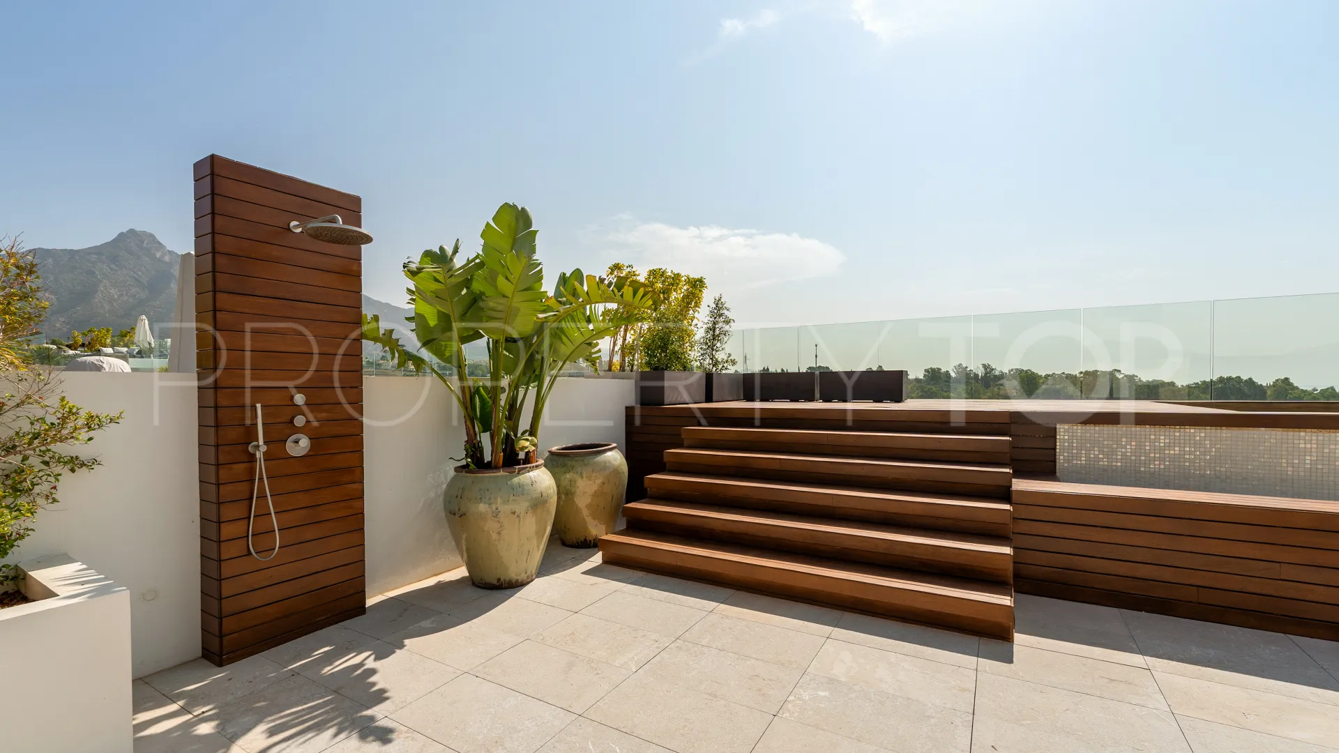 Marbella Golden Mile 4 bedrooms apartment for sale