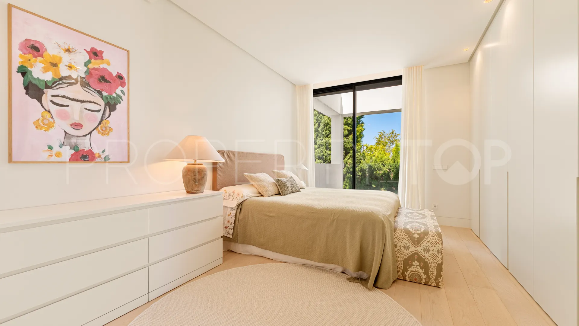 Villa for sale in Guadalmina Alta