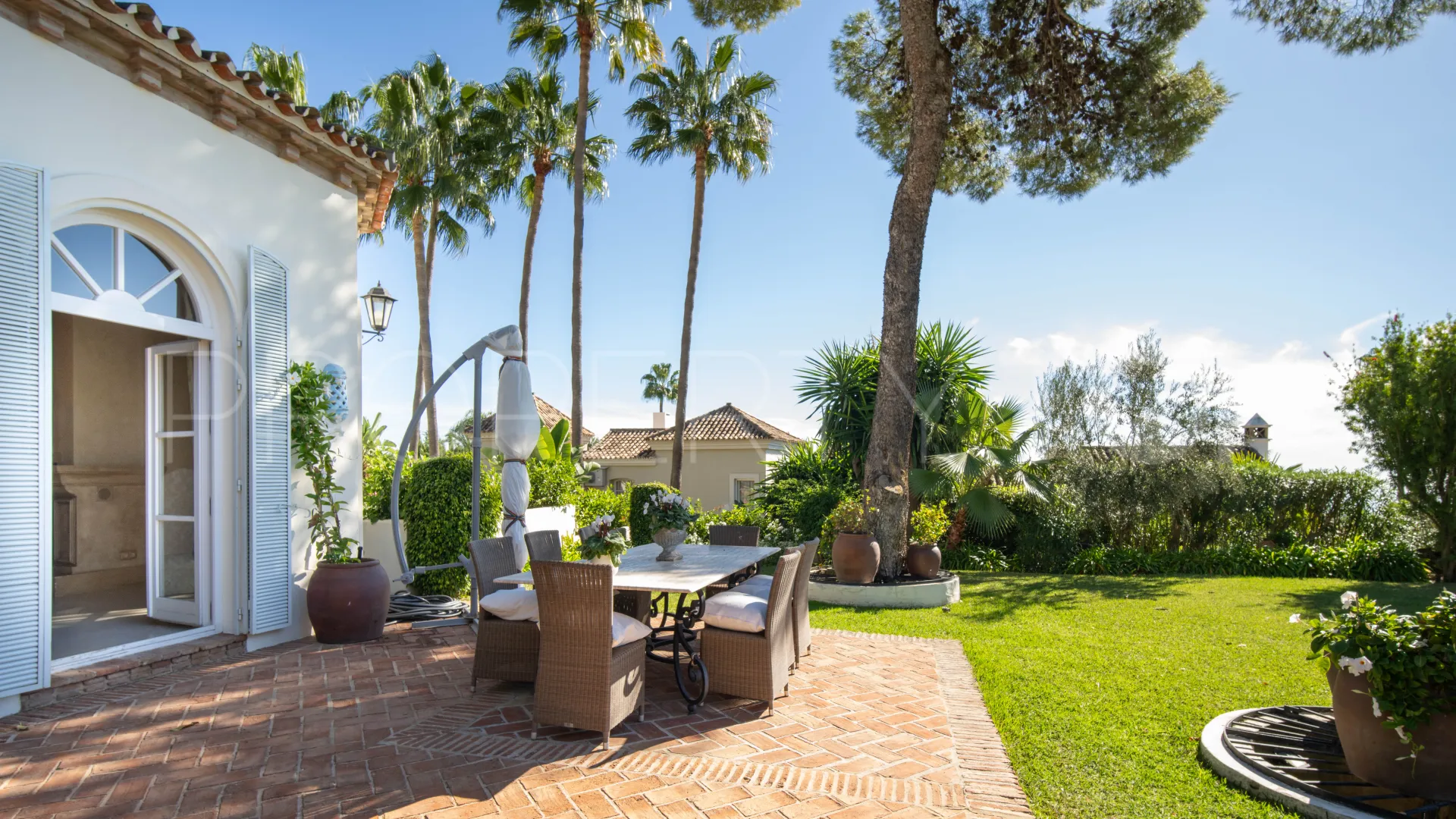 Villa en venta en Altos Reales