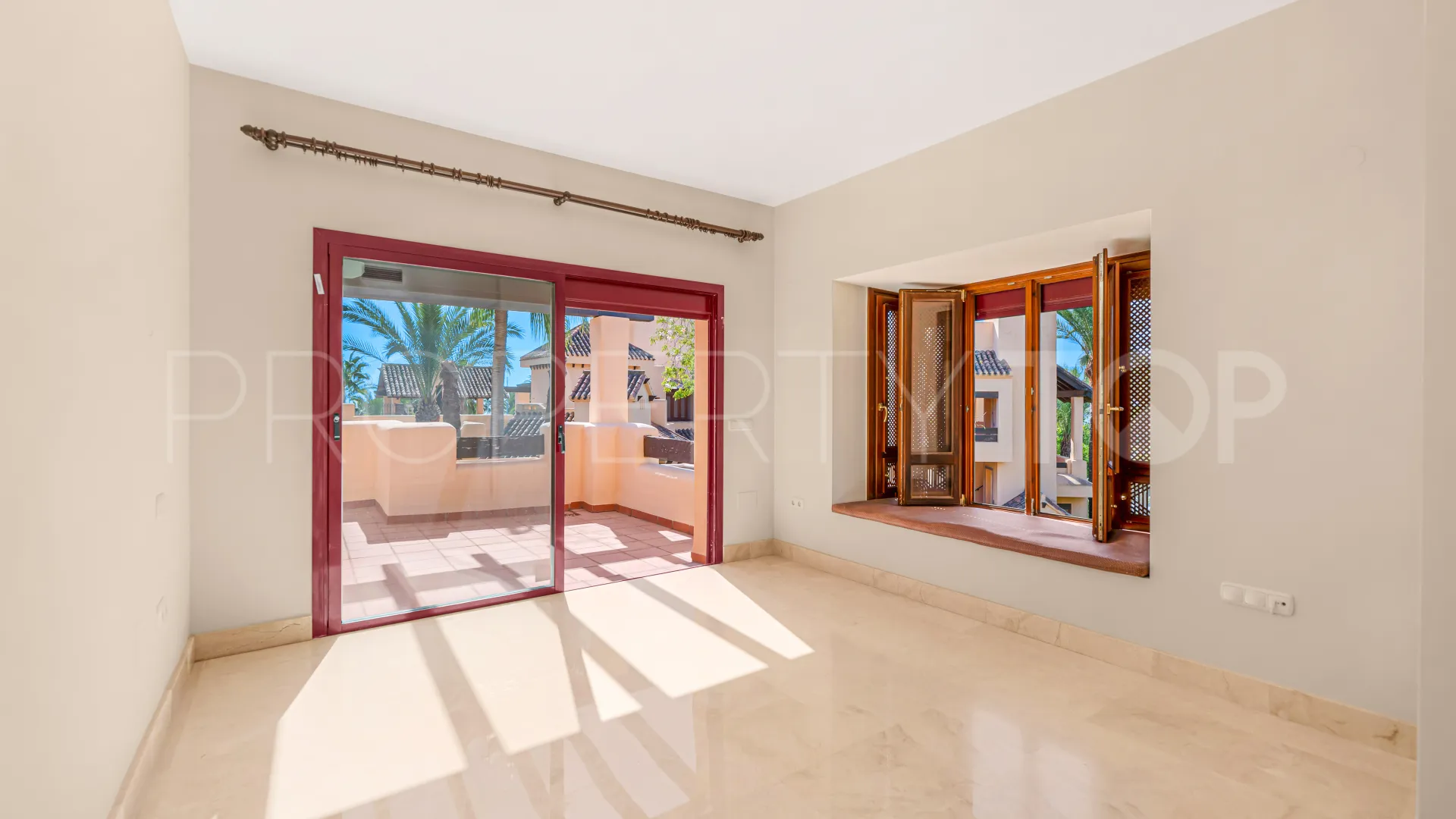 Apartamento a la venta en San Pedro de Alcantara de 3 dormitorios
