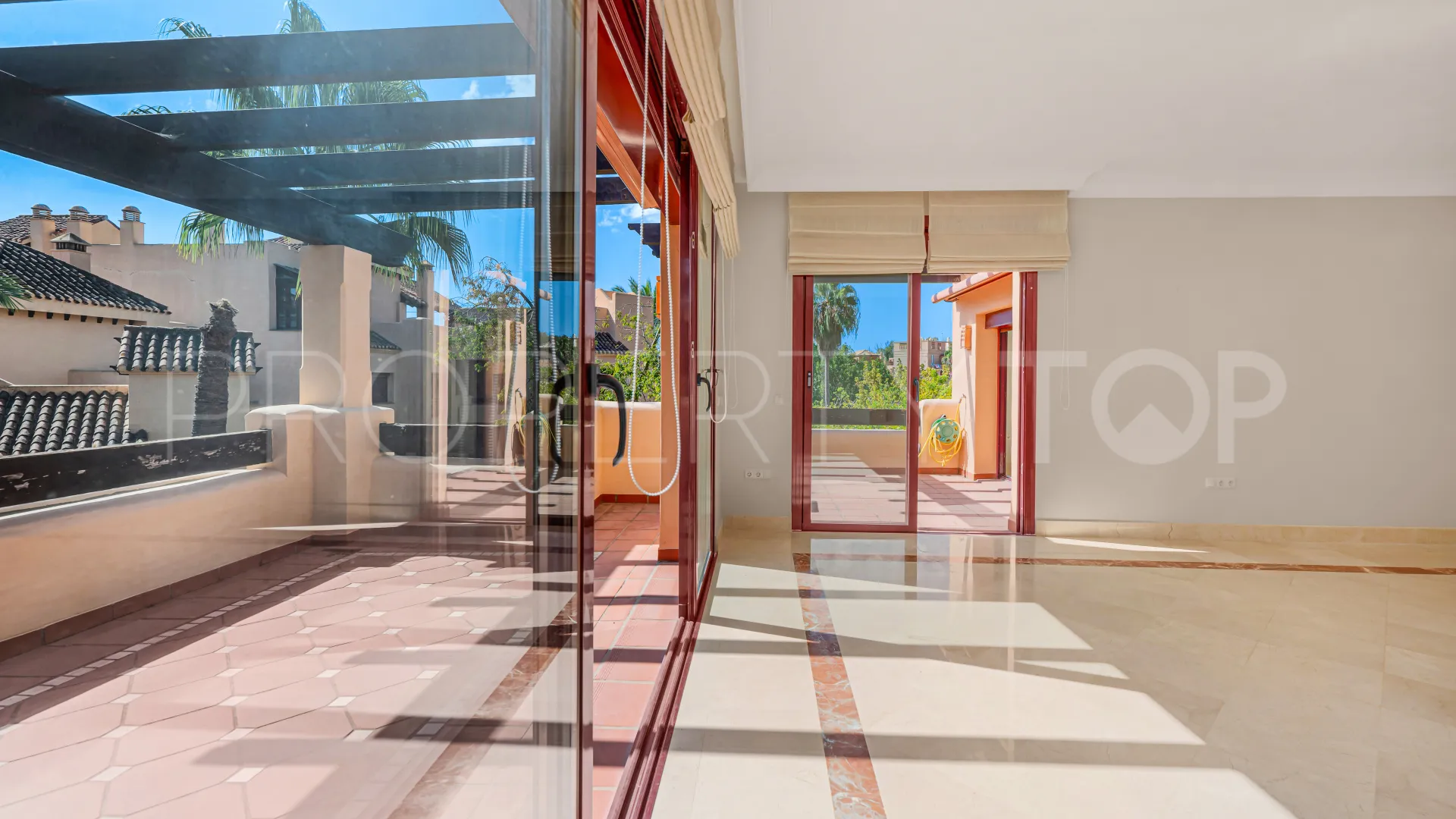 Apartamento a la venta en San Pedro de Alcantara de 3 dormitorios