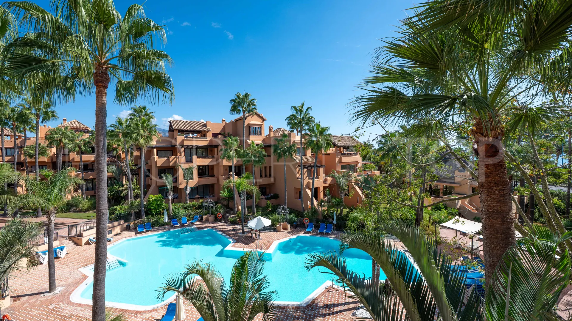 Apartamento a la venta en San Pedro de Alcantara de 3 dormitorios