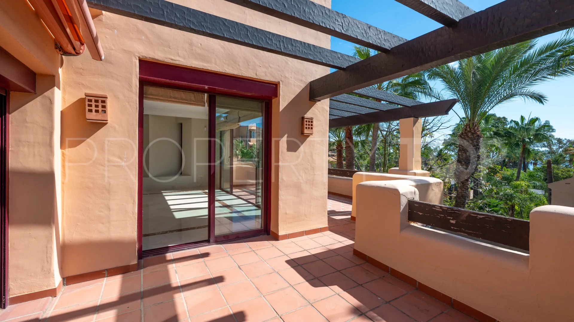 Apartamento a la venta en San Pedro de Alcantara de 3 dormitorios