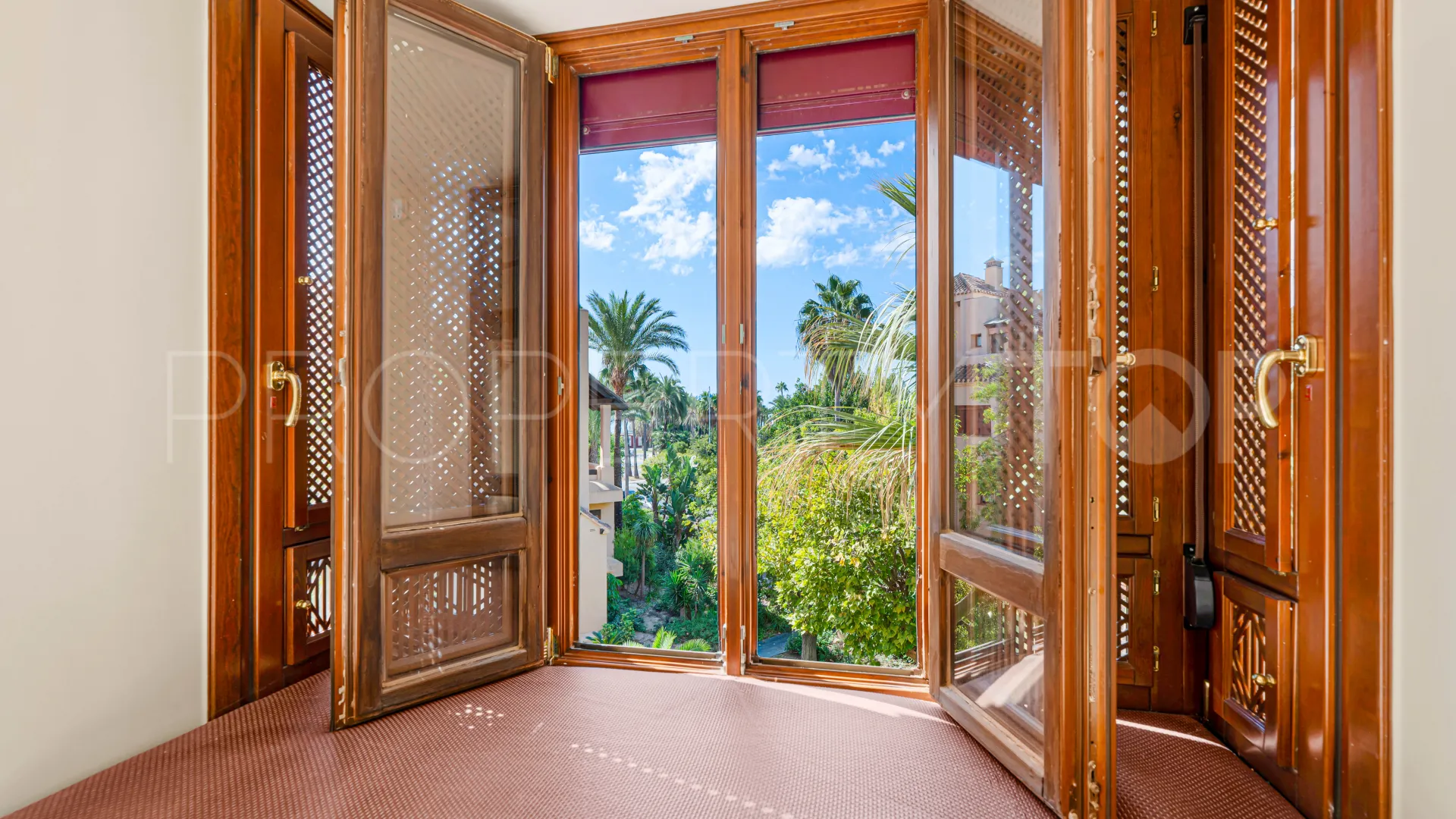Apartamento a la venta en San Pedro de Alcantara de 3 dormitorios