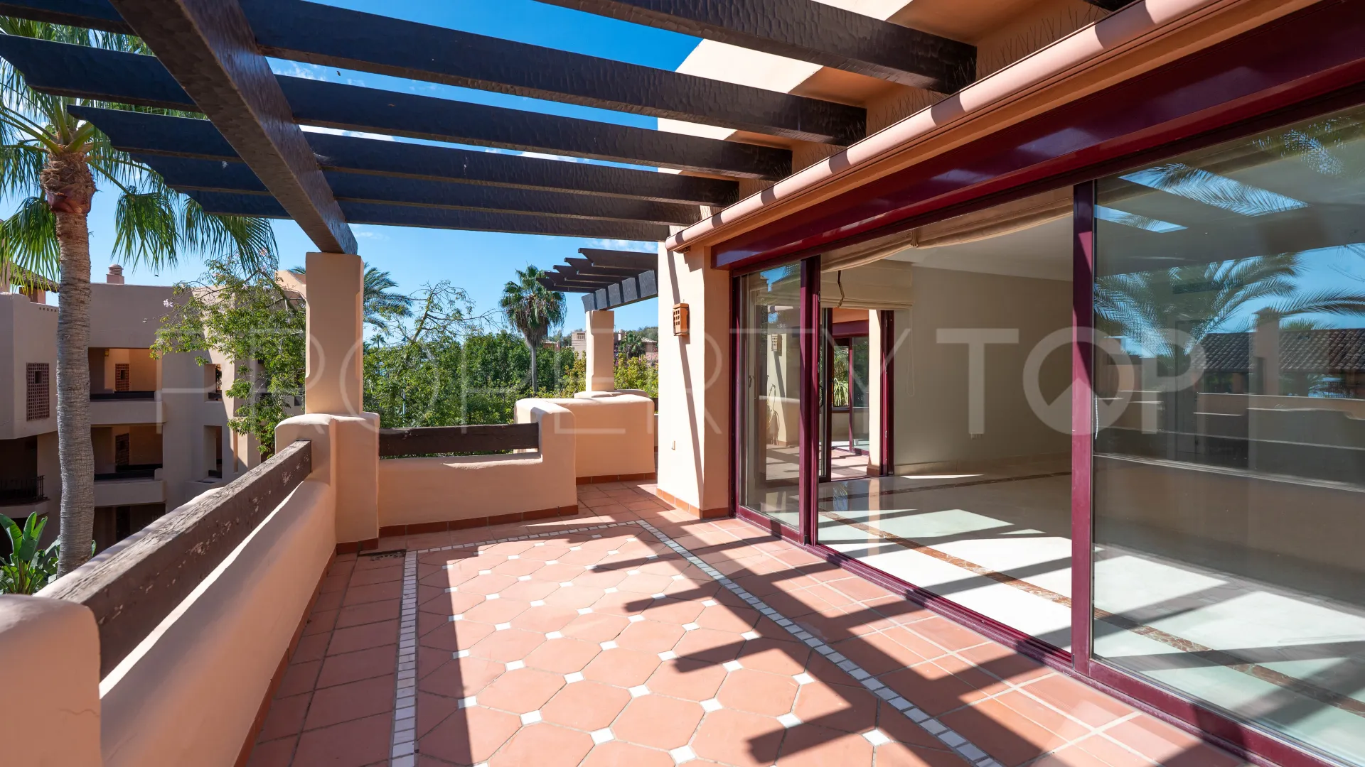 Apartamento a la venta en San Pedro de Alcantara de 3 dormitorios