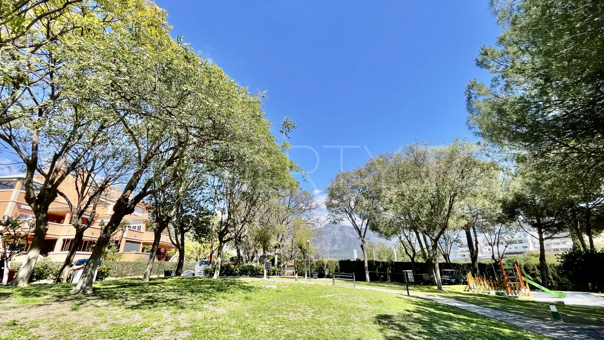 For sale apartment in Andalucia Alta
