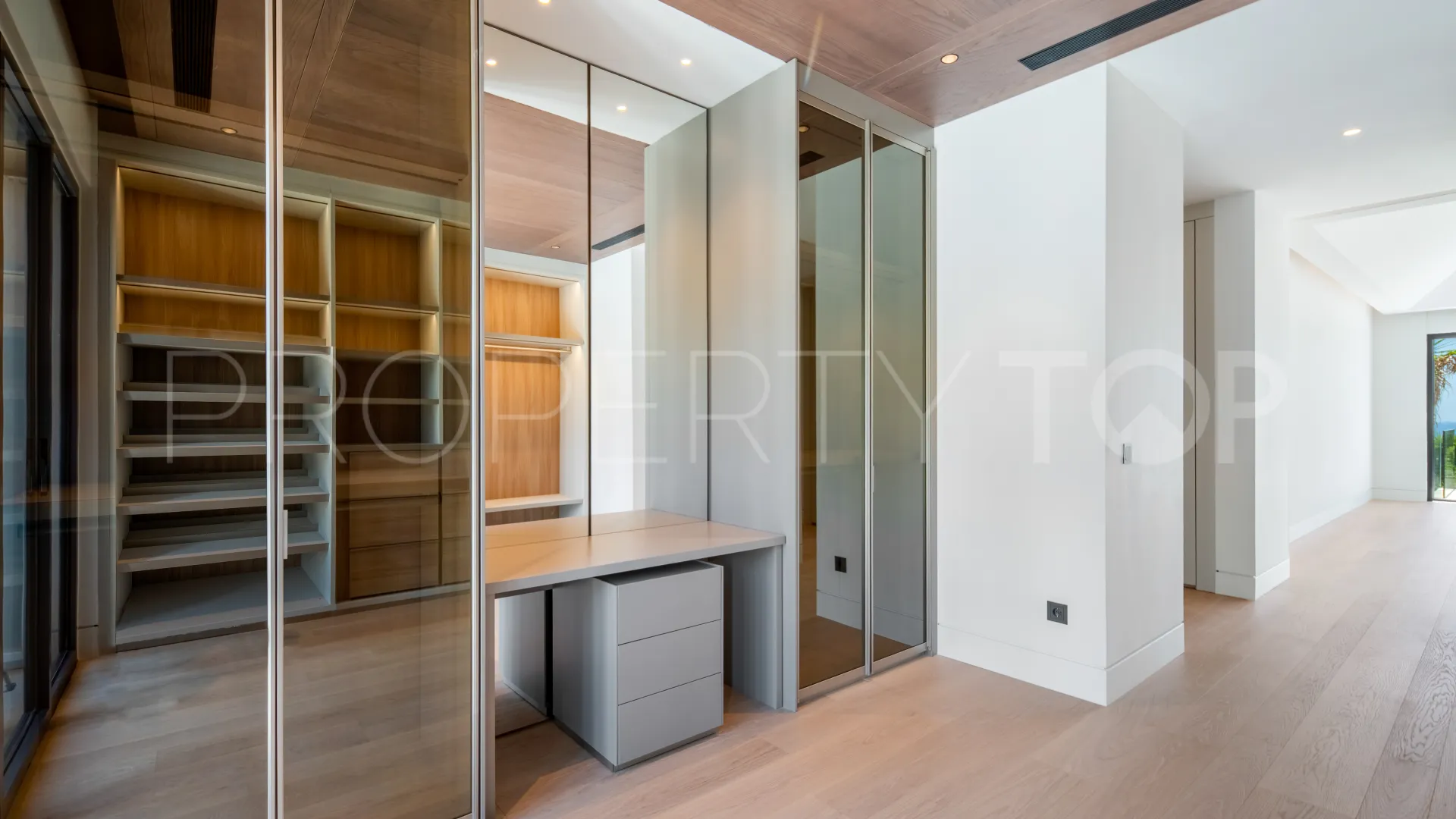 For sale Rocio de Nagüeles villa with 6 bedrooms